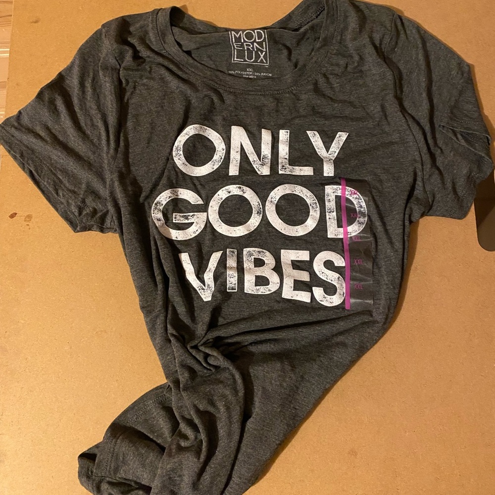 NWT XXL t shirt “only good vibes”